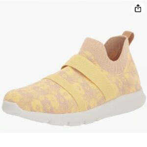 Spenco Footwear Karma Stretch Yellow Floral Slip-On Engineered Knit Shoe 9D